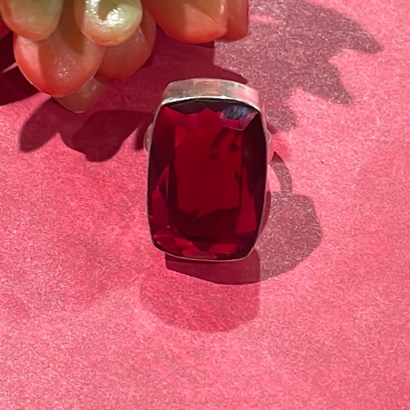 Garnet Ring - Picture 2 of 10